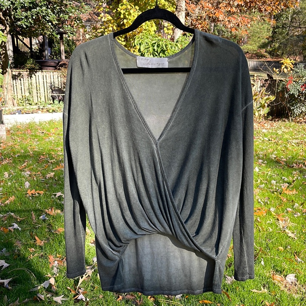 Vintage Havana ashed olive green long sleeve top - small